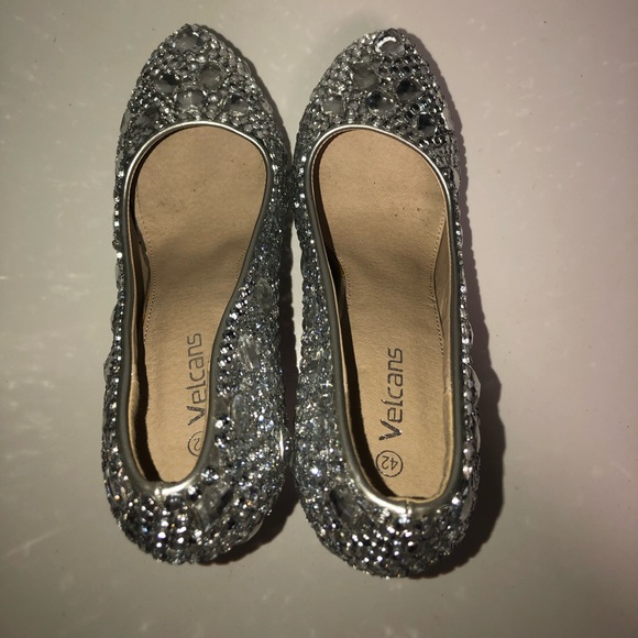 Wedding/birthday crystal red bottom pumps - Picture 4 of 8